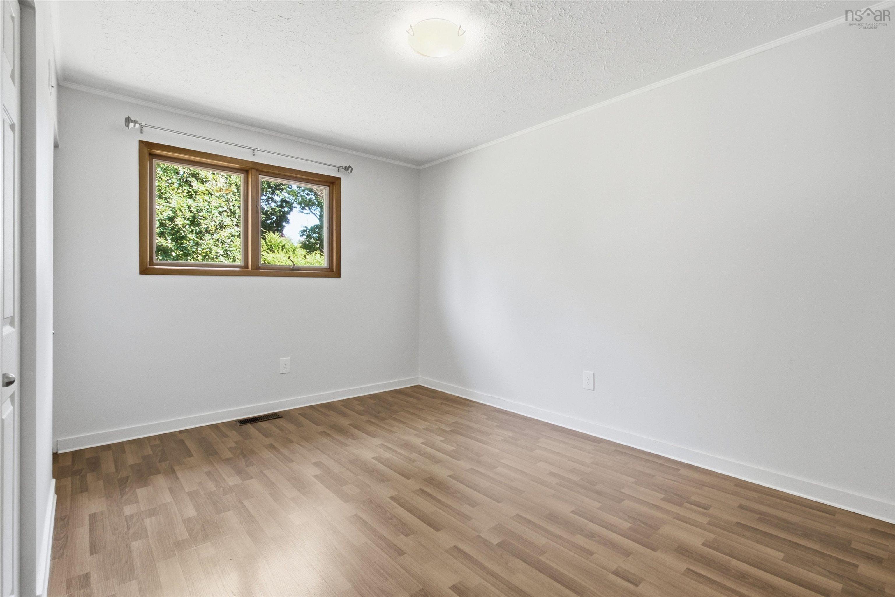 33 Inverary, Dartmouth, NS, 3 Bedrooms Bedrooms, ,1 BathroomBathrooms,Residential,For Sale,Inverary,202621371