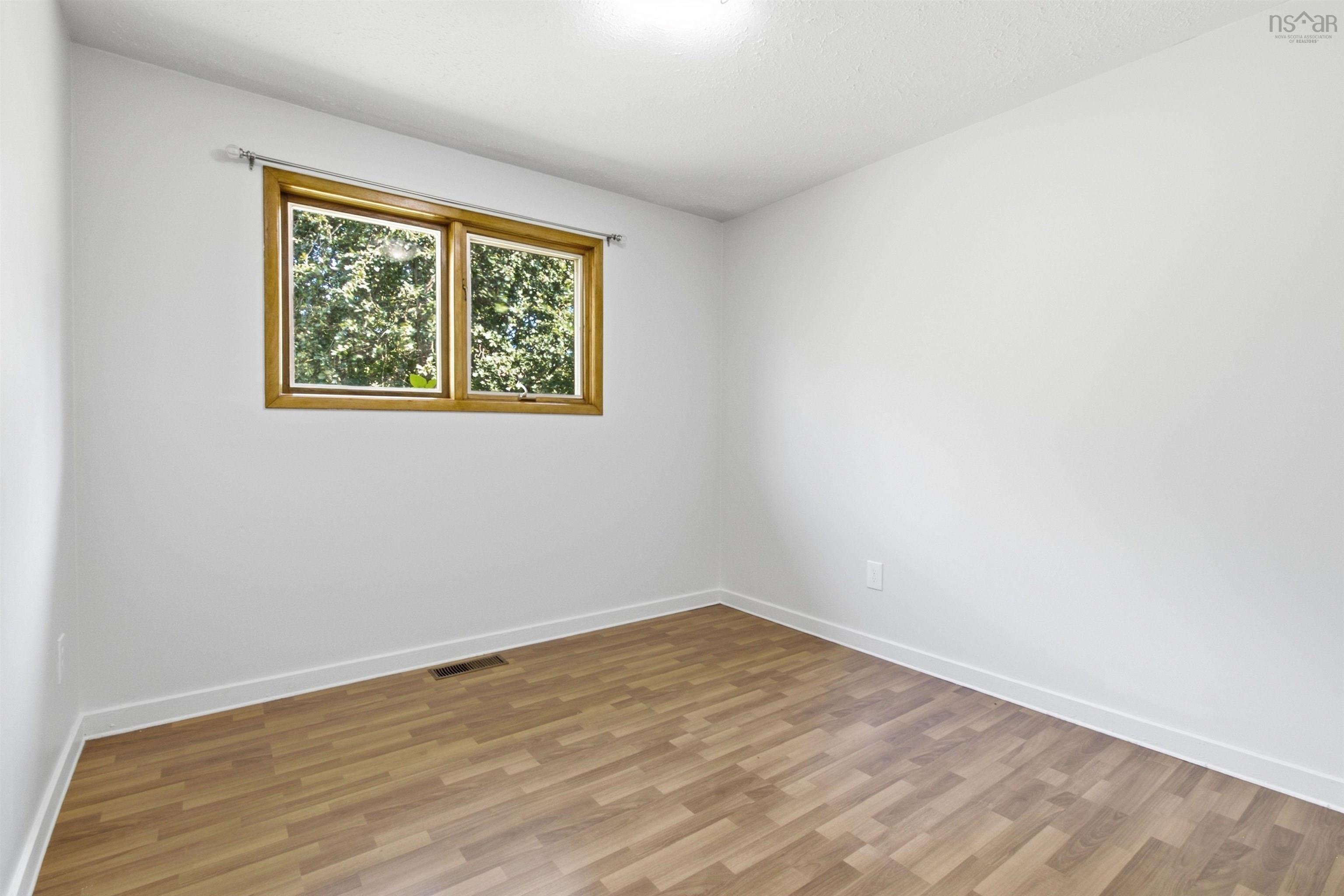 33 Inverary, Dartmouth, NS, 3 Bedrooms Bedrooms, ,1 BathroomBathrooms,Residential,For Sale,Inverary,202621371