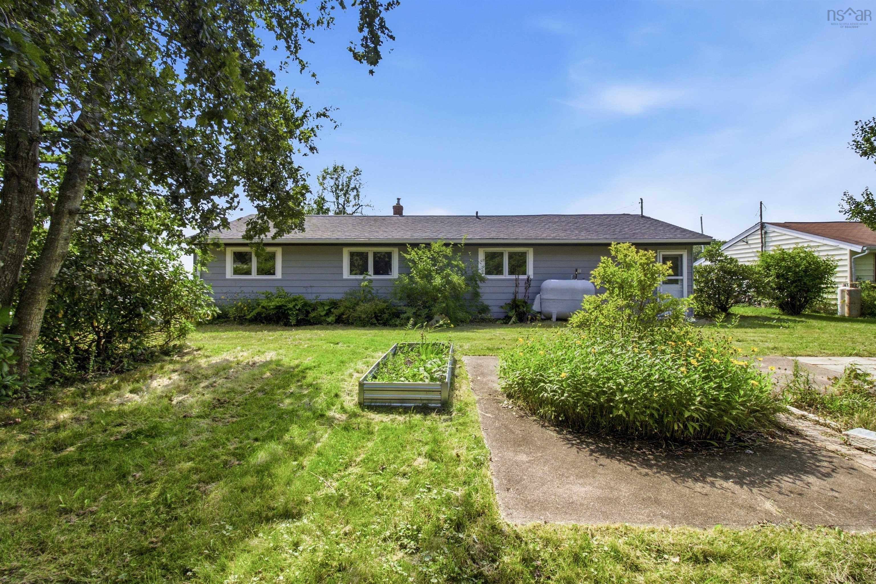 33 Inverary, Dartmouth, NS, 3 Bedrooms Bedrooms, ,1 BathroomBathrooms,Residential,For Sale,Inverary,202621371