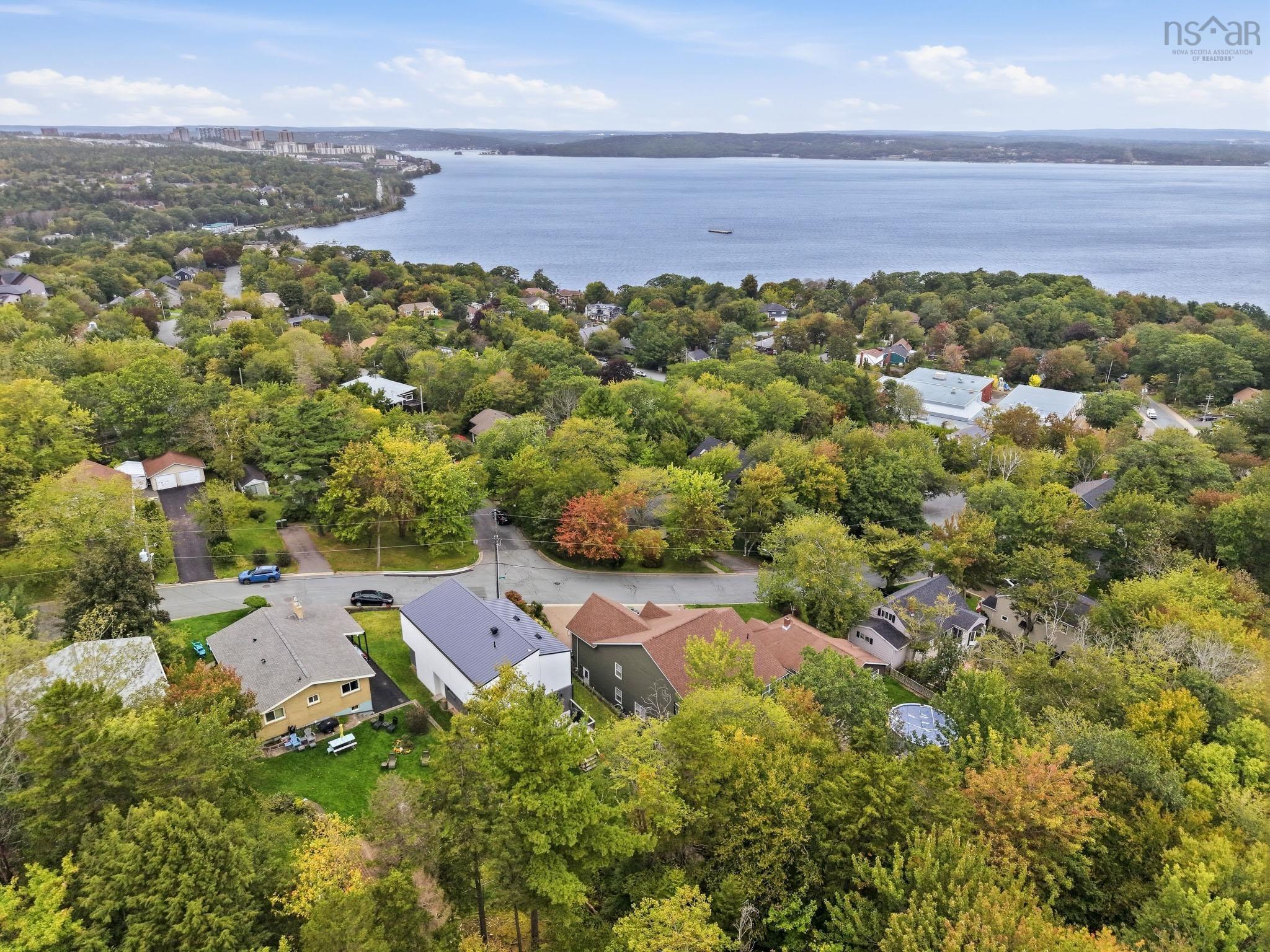 49 Tremont, Rockingham, NS, 3 Bedrooms Bedrooms, ,2 BathroomsBathrooms,Residential,For Sale,Tremont,202624887