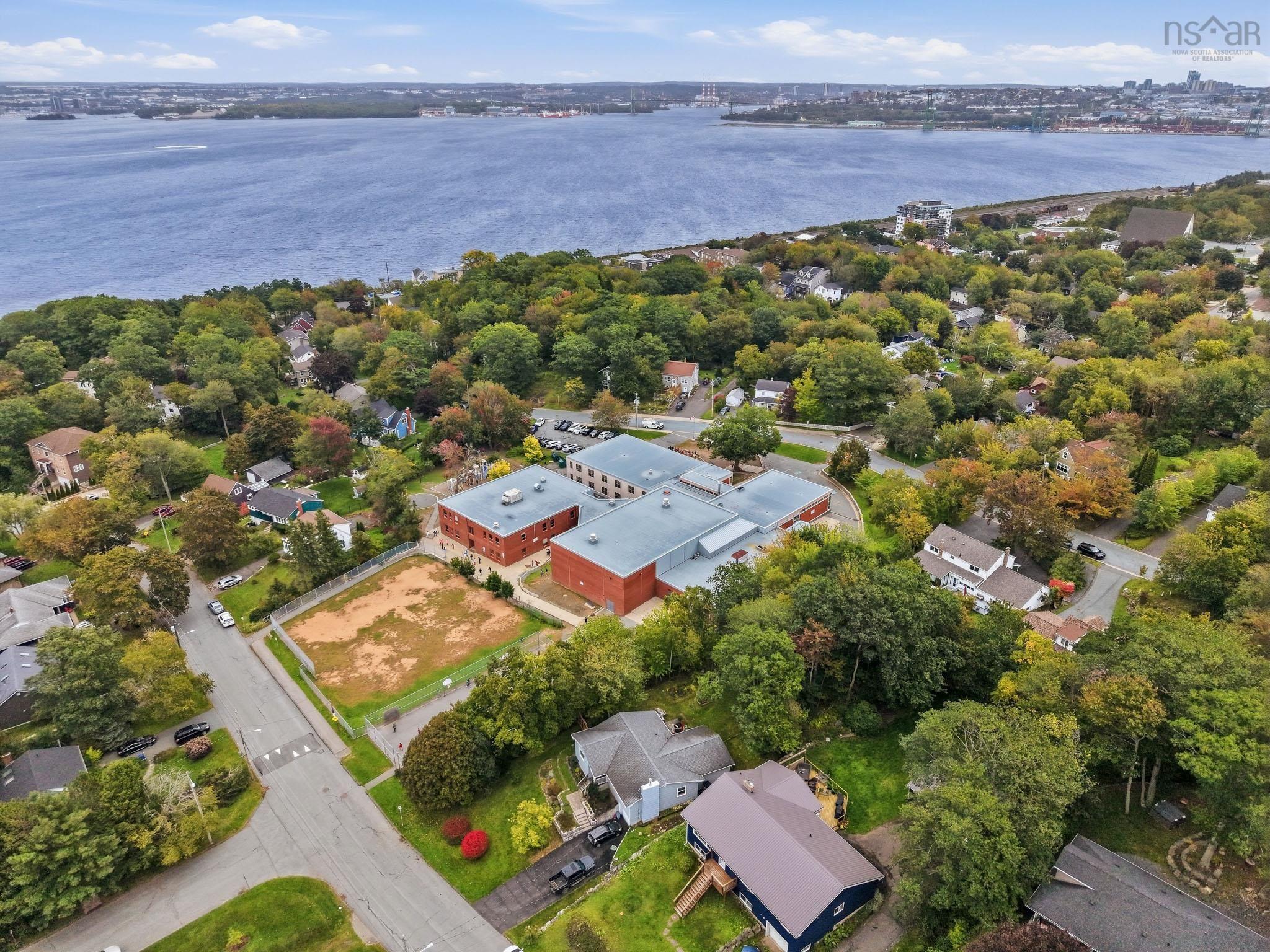 49 Tremont, Rockingham, NS, 3 Bedrooms Bedrooms, ,2 BathroomsBathrooms,Residential,For Sale,Tremont,202624887