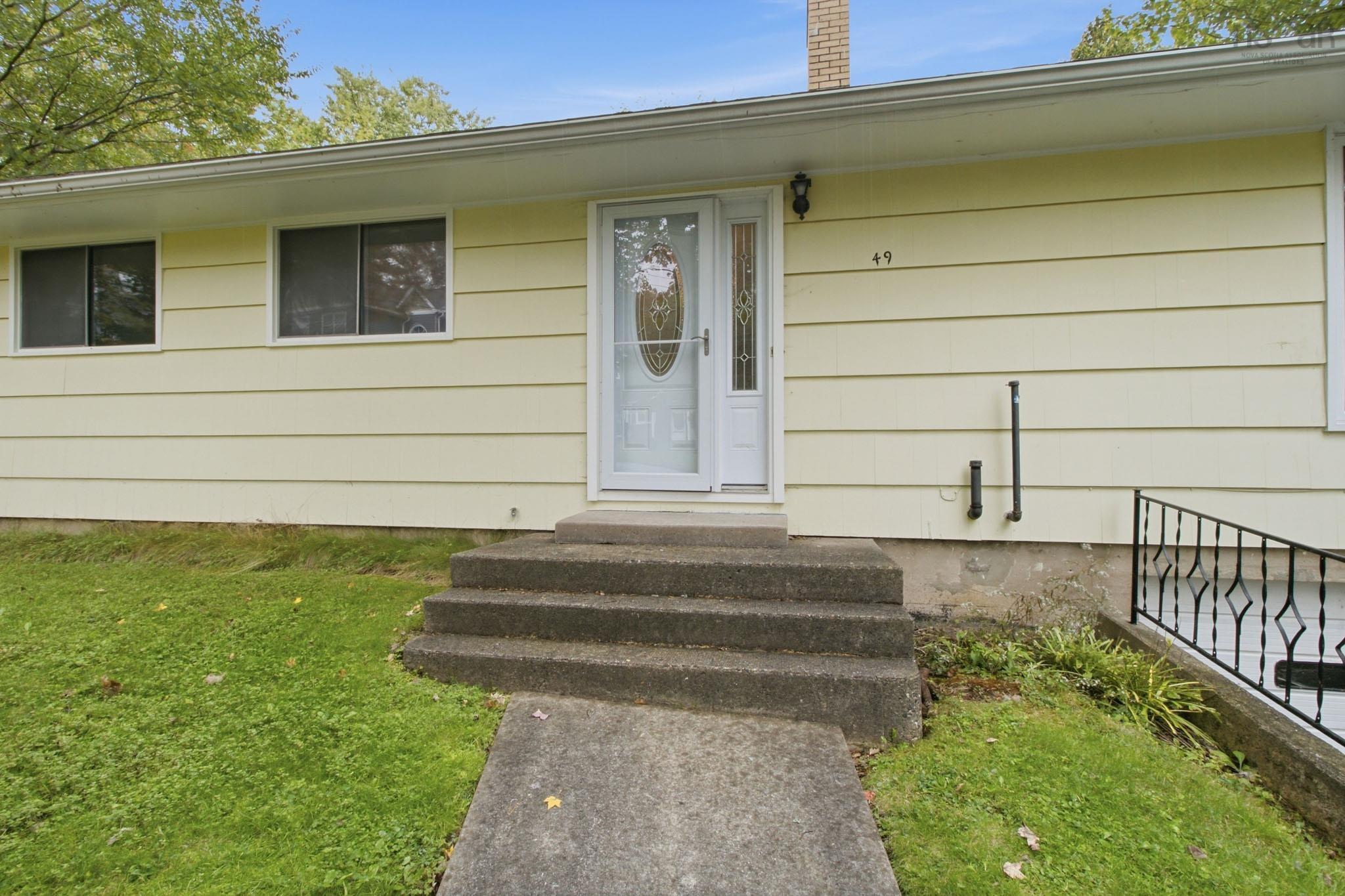 49 Tremont, Rockingham, NS, 3 Bedrooms Bedrooms, ,2 BathroomsBathrooms,Residential,For Sale,Tremont,202624887