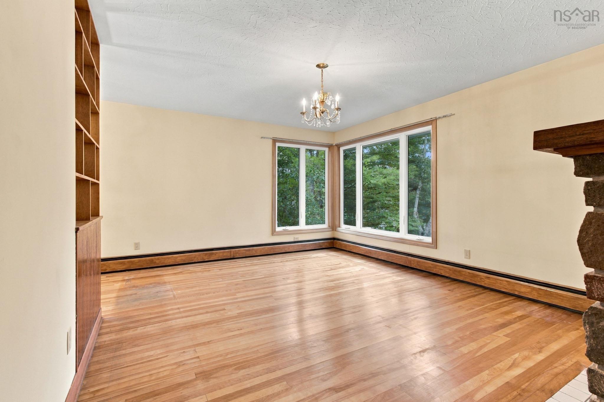 49 Tremont, Rockingham, NS, 3 Bedrooms Bedrooms, ,2 BathroomsBathrooms,Residential,For Sale,Tremont,202624887