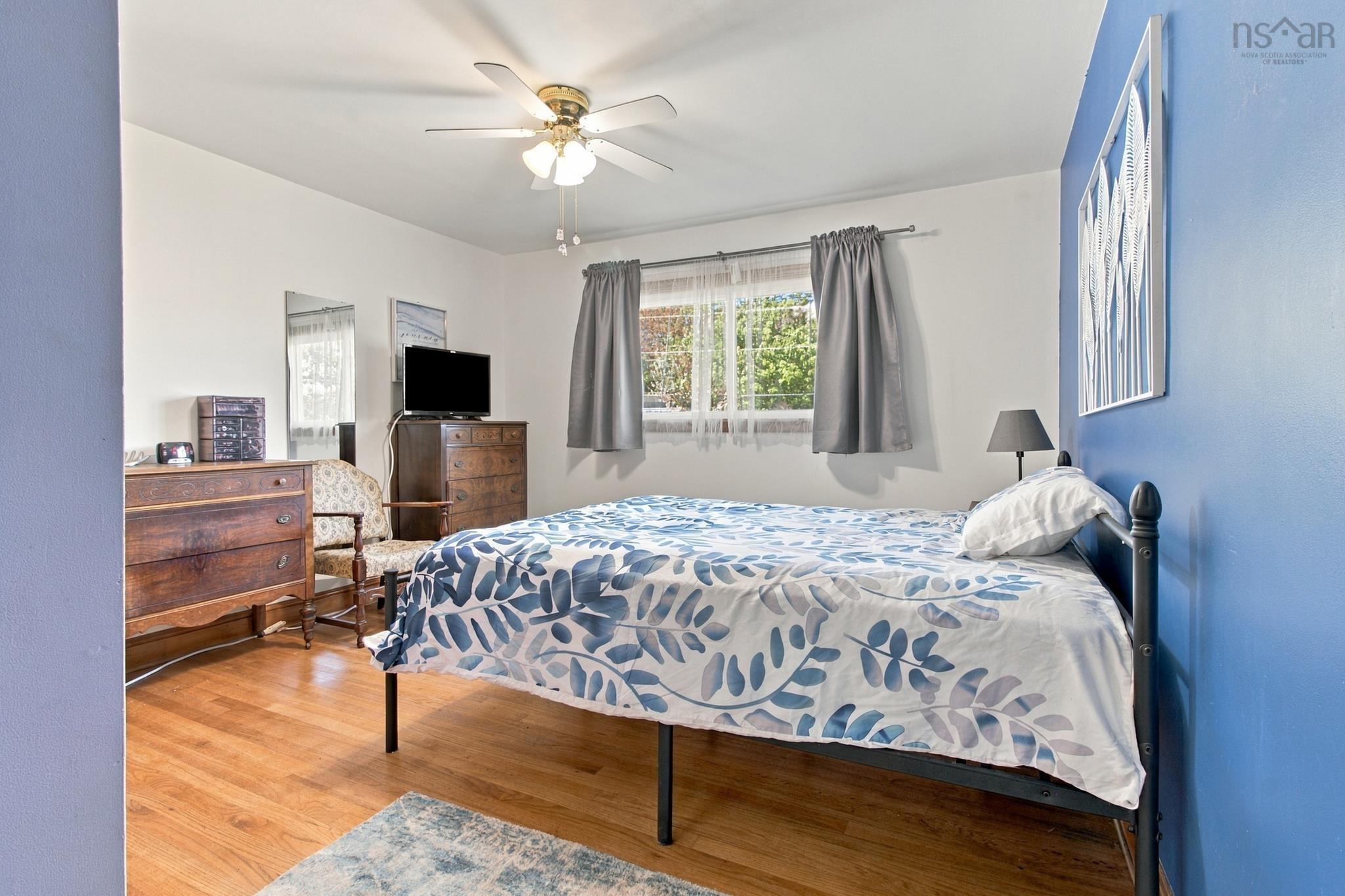 8 Edward Laurie, Halifax, NS, 5 Bedrooms Bedrooms, ,2 BathroomsBathrooms,Residential,For Sale,Edward Laurie,202625413