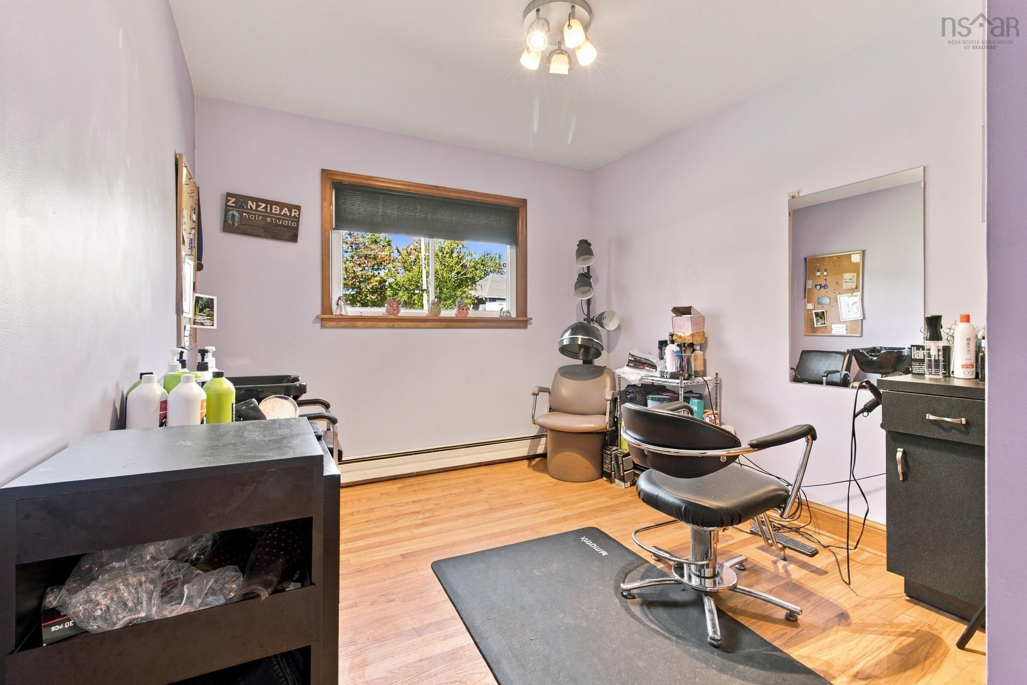 8 Edward Laurie, Halifax, NS, 5 Bedrooms Bedrooms, ,2 BathroomsBathrooms,Residential,For Sale,Edward Laurie,202625413