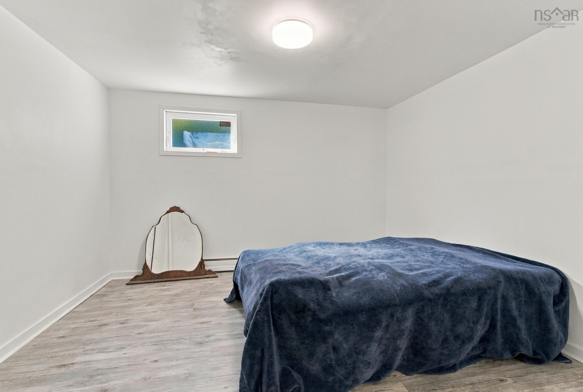 8 Edward Laurie, Halifax, NS, 5 Bedrooms Bedrooms, ,2 BathroomsBathrooms,Residential,For Sale,Edward Laurie,202625413