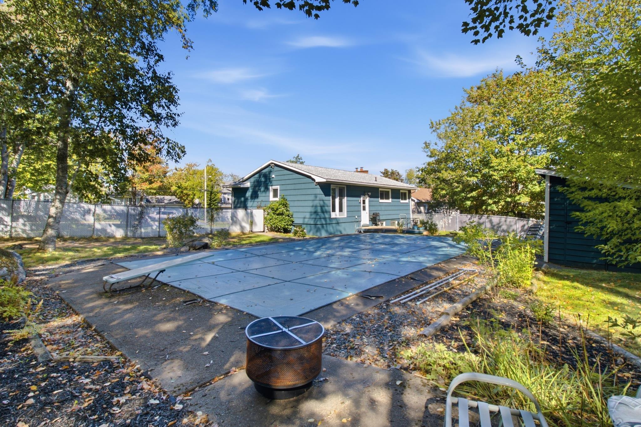 8 Edward Laurie, Halifax, NS, 5 Bedrooms Bedrooms, ,2 BathroomsBathrooms,Residential,For Sale,Edward Laurie,202625413