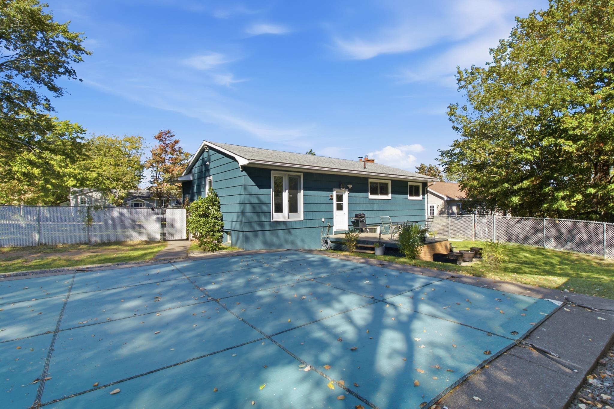 8 Edward Laurie, Halifax, NS, 5 Bedrooms Bedrooms, ,2 BathroomsBathrooms,Residential,For Sale,Edward Laurie,202625413