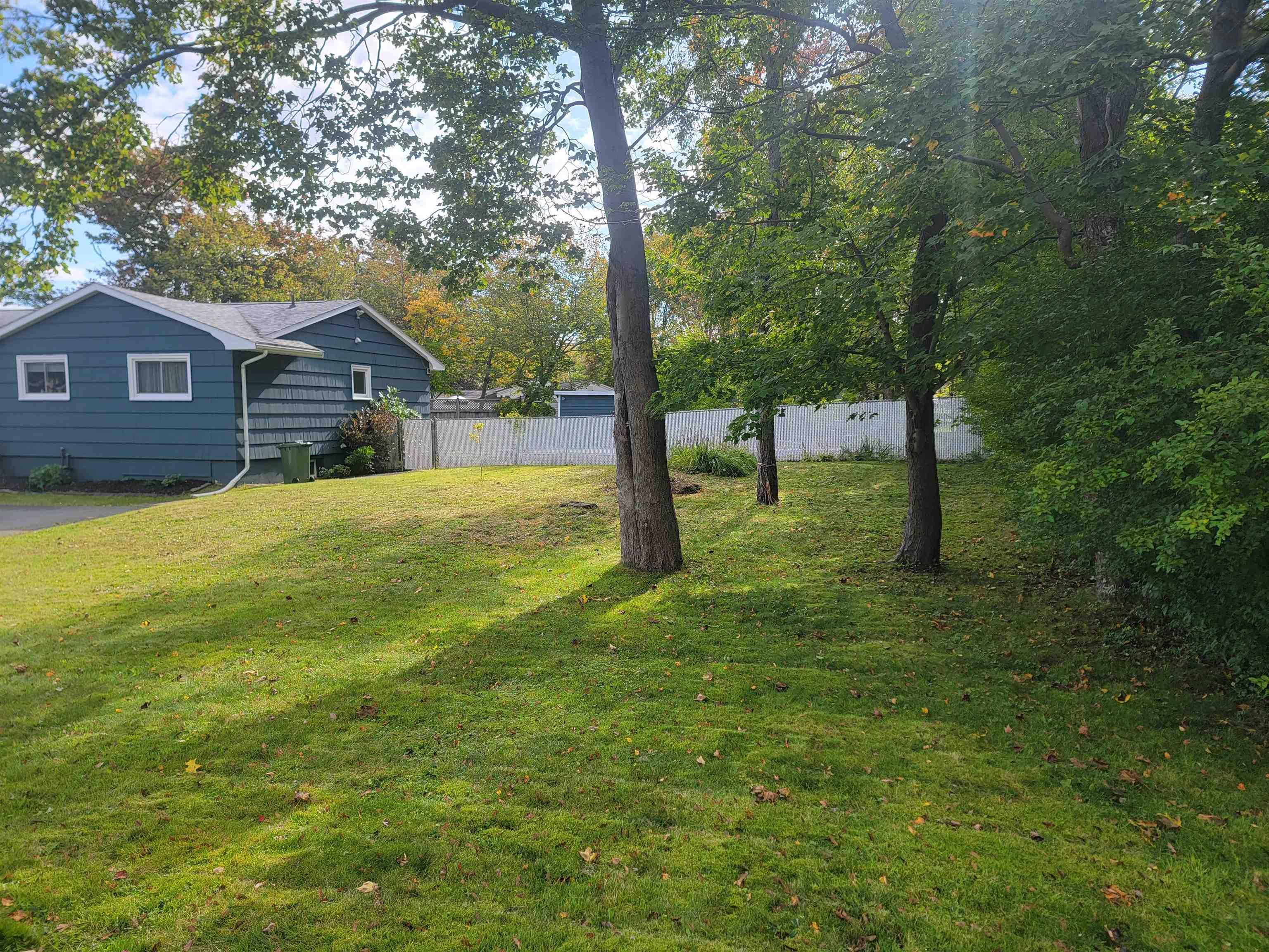 8 Edward Laurie, Halifax, NS, 5 Bedrooms Bedrooms, ,2 BathroomsBathrooms,Residential,For Sale,Edward Laurie,202625413